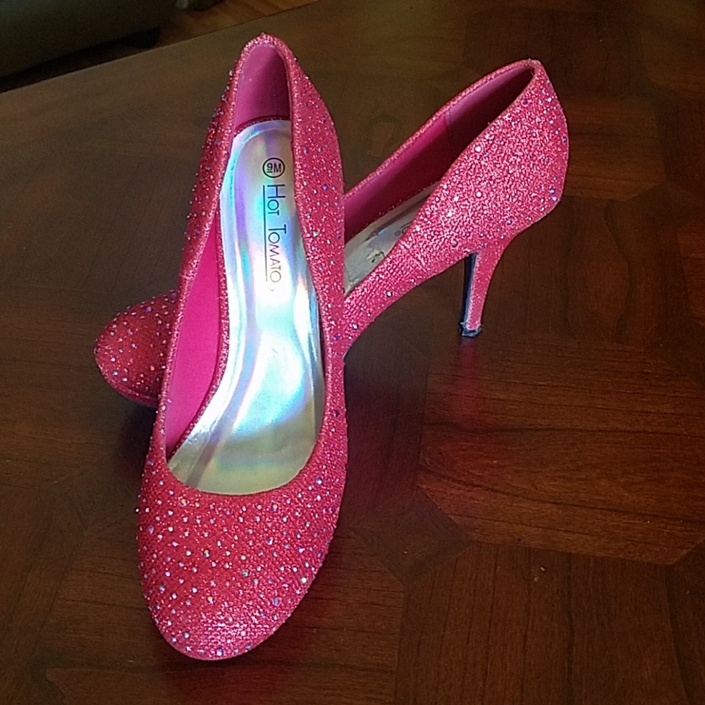 Red heel shoes